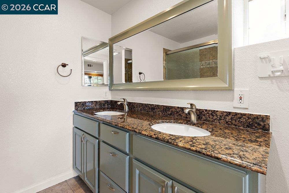 1160 Arlington Way Property Photo 35