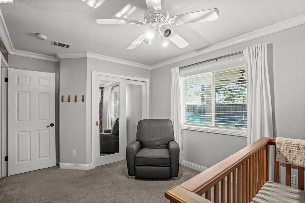 1049 Meadowgate Way Property Photo 25