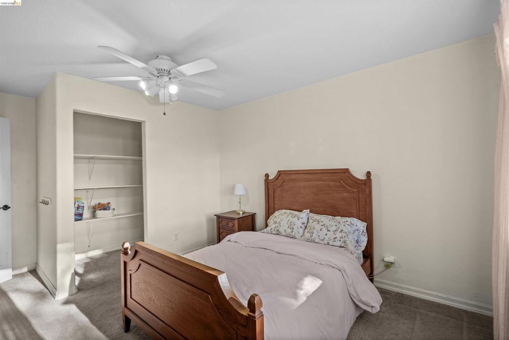 1049 Meadowgate Way Property Photo 29