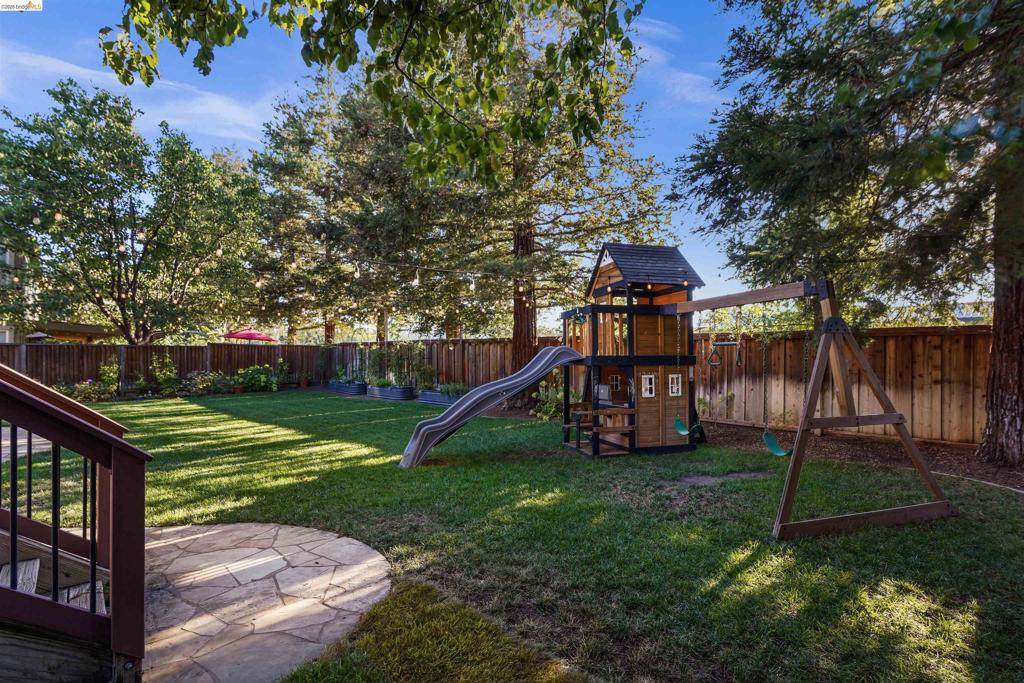 1049 Meadowgate Way Property Photo 59