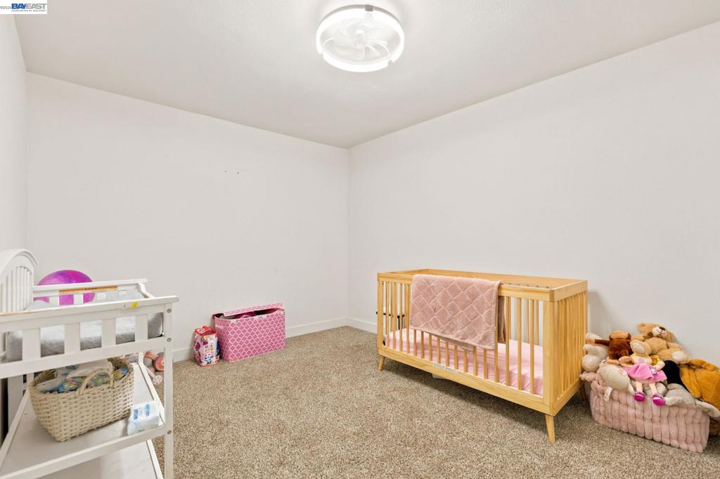 2351 W Euclid Ave Property Photo 18