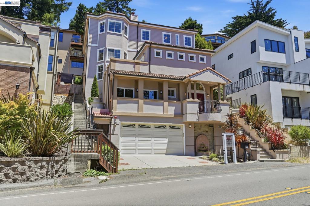 7420 Skyline Blvd Property Photo 2