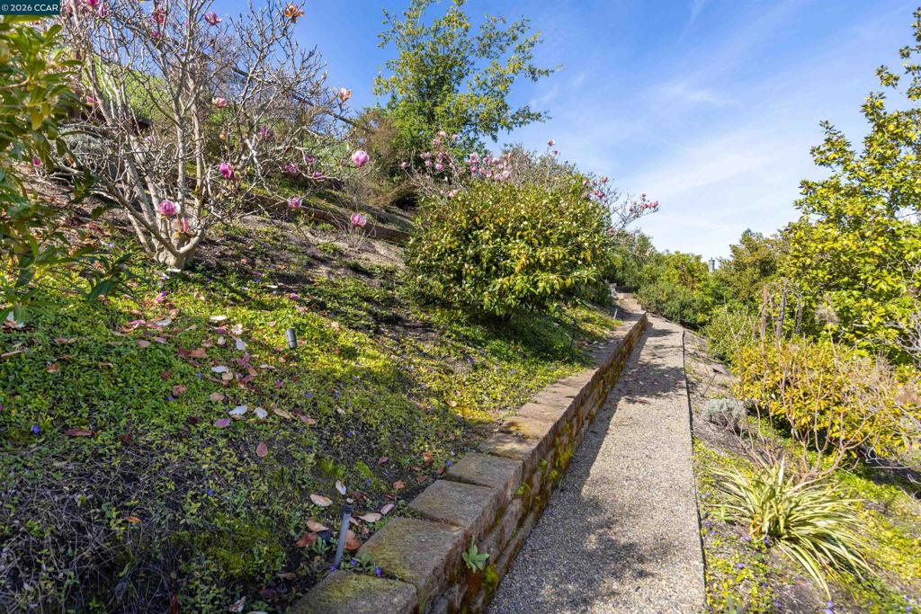 1536 Serafix Rd Property Photo 45