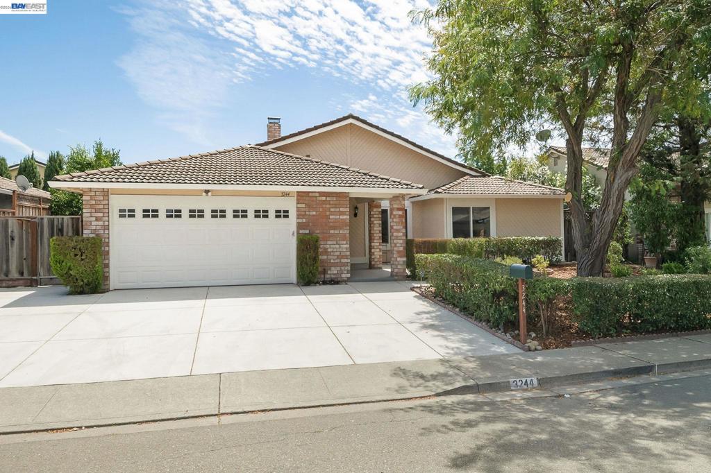 3244 Vallejo Place Property Photo 1