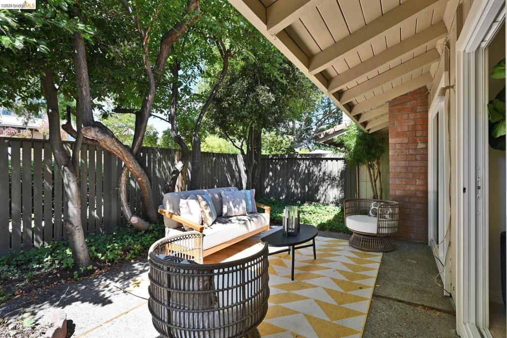 72 Rolling Green Way Property Photo 32