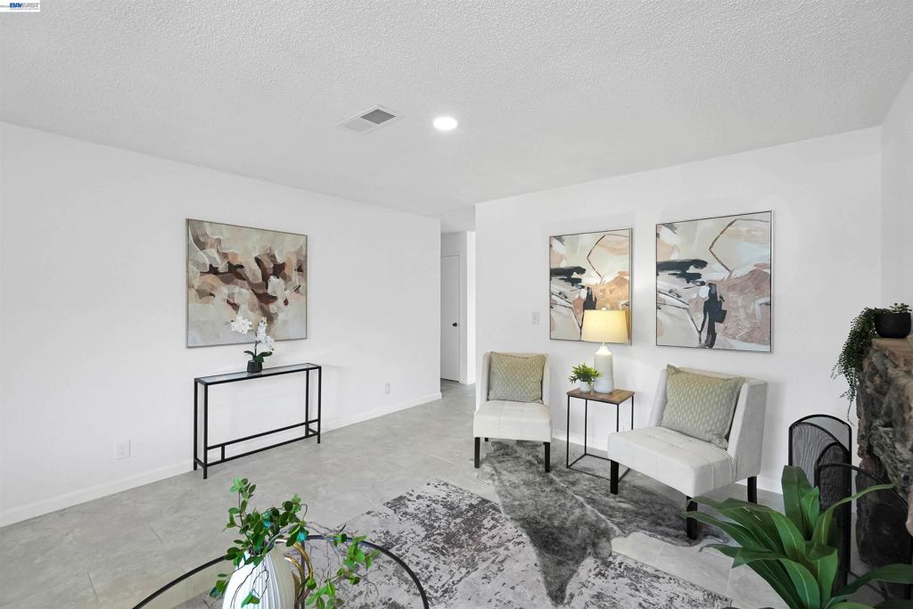32321 Pollux Ct Property Photo 4