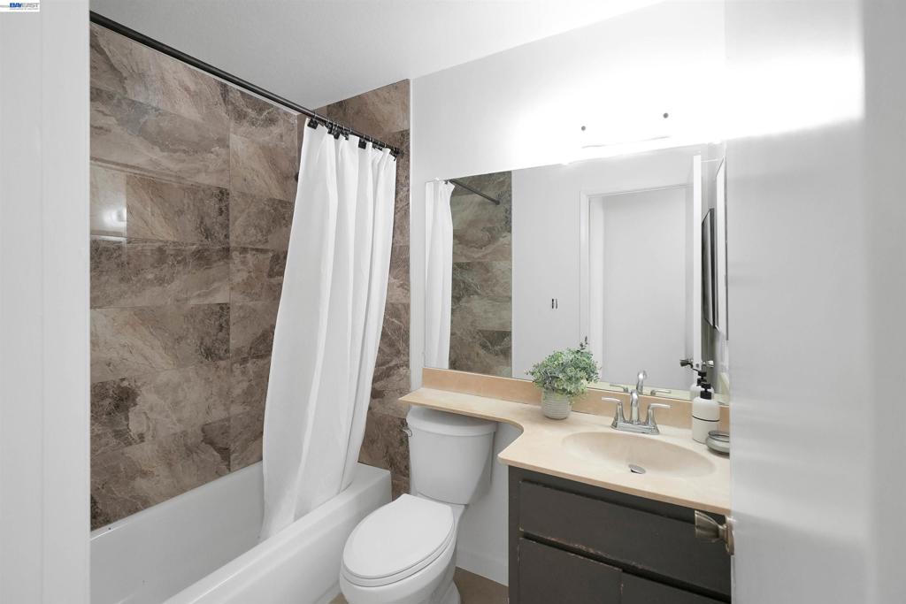 32321 Pollux Ct Property Photo 18