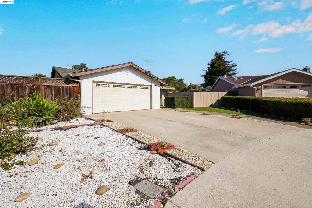 32321 Pollux Ct Property Photo 45