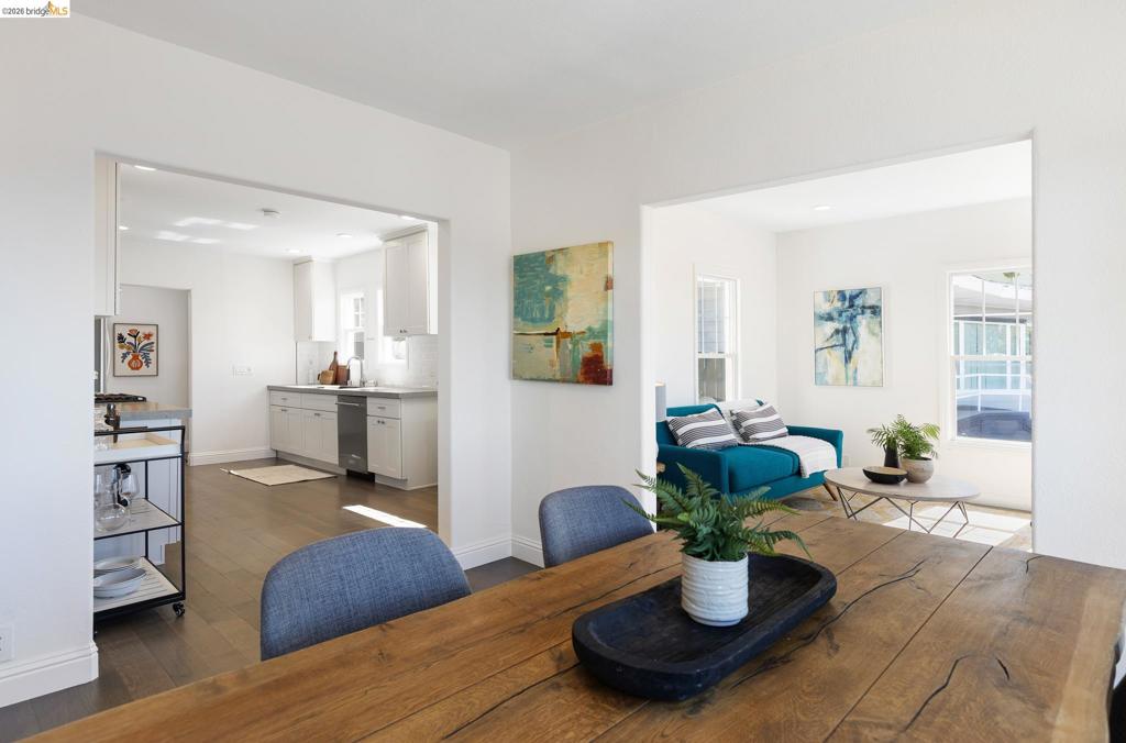 6124 Laird Ave Property Photo 13