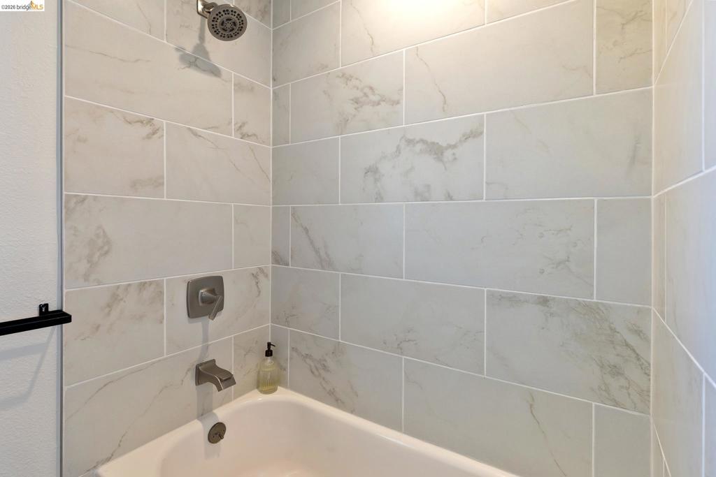 6124 Laird Ave Property Photo 39