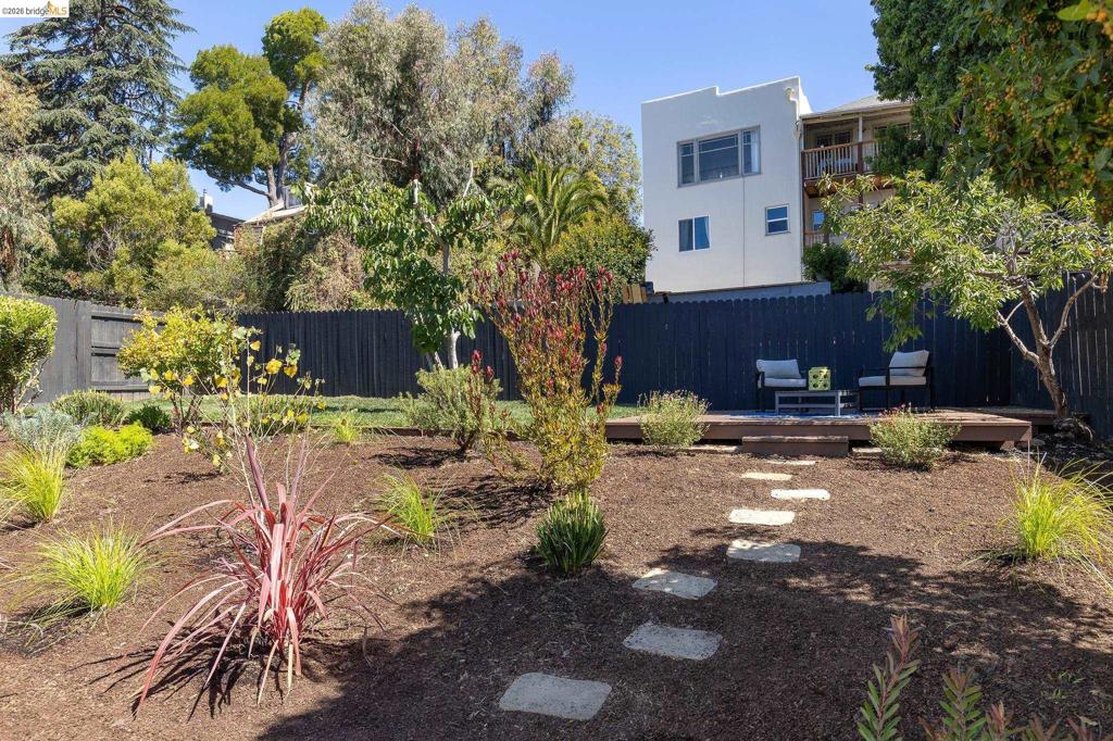 6124 Laird Ave Property Photo 45