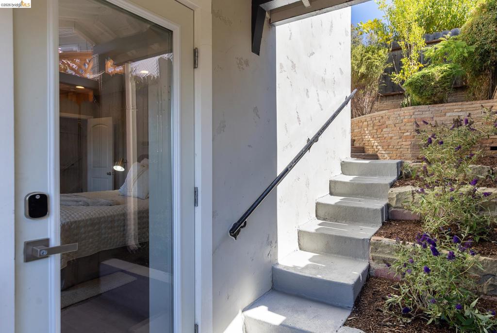 6124 Laird Ave Property Photo 62