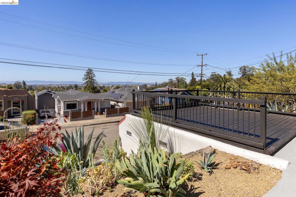 6124 Laird Ave Property Photo 63