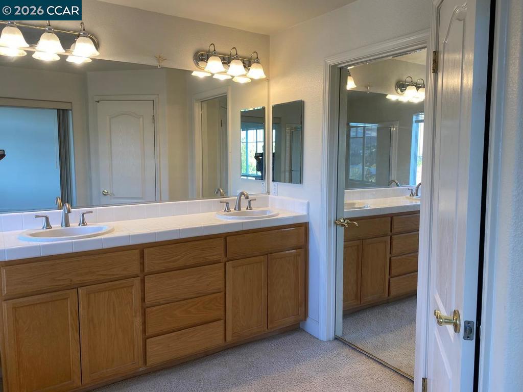 171 Shadowhill Cir Property Photo 18