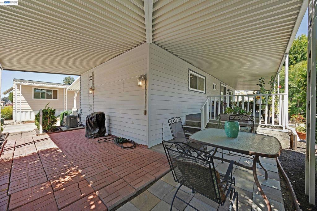 2061 Dalis Drive Property Photo 25