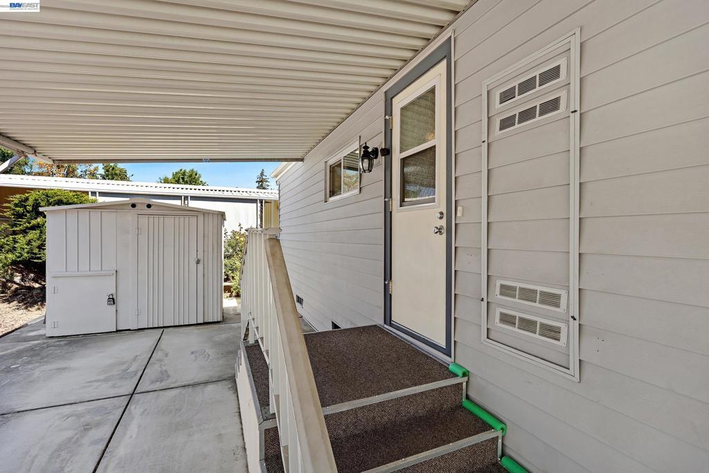 2061 Dalis Drive Property Photo 26
