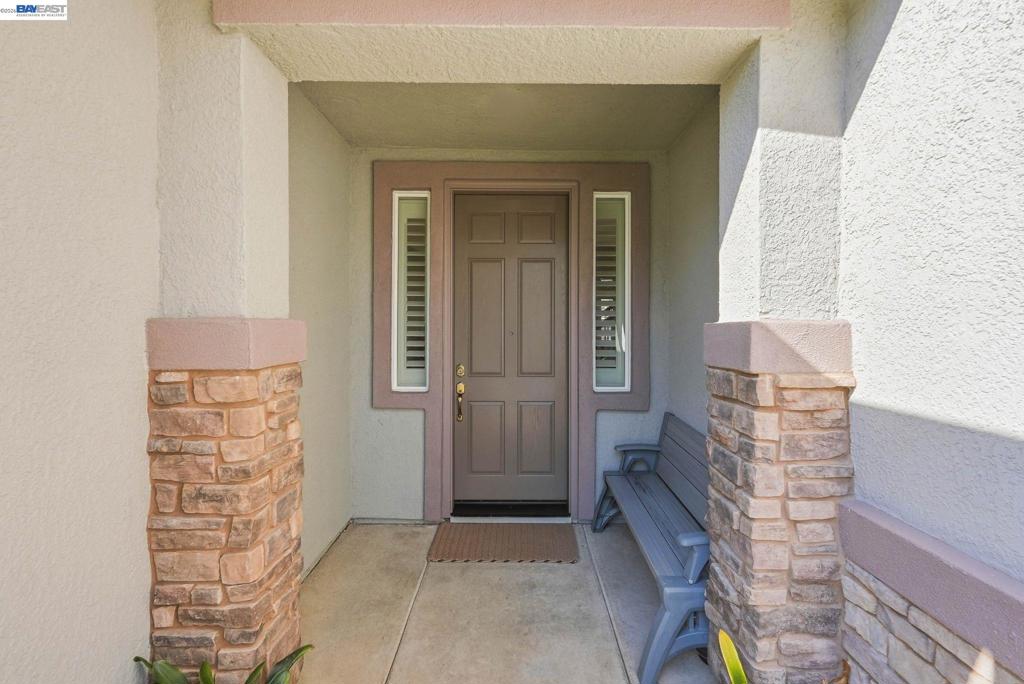9569 Nicole Ln Property Photo 5