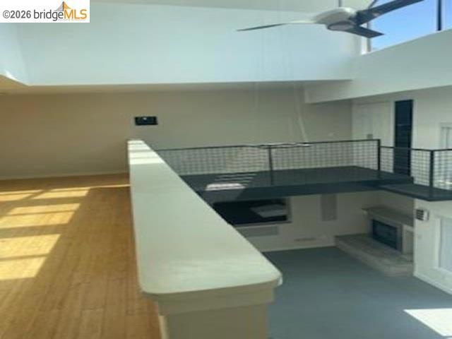 850 W Grand Ave 17 Property Photo 8