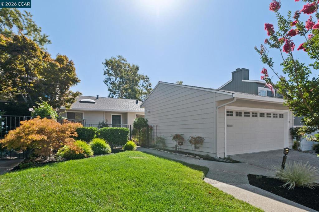 115 Cypress Point Way Property Photo 1