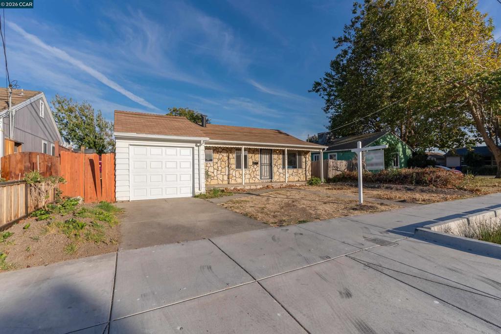 2114 Rumrill Blvd Property Photo 1
