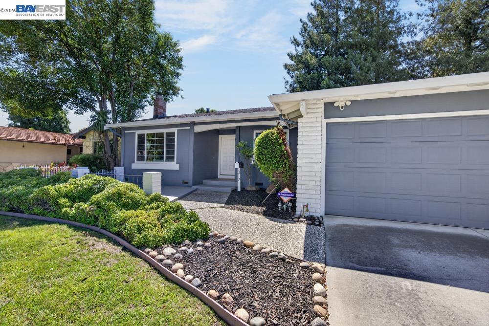 312 Surber Drive Property Photo 2