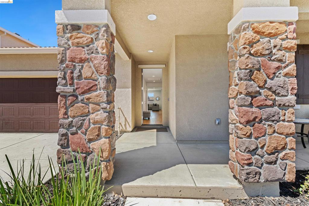5378 Frisanco Way Property Photo 5