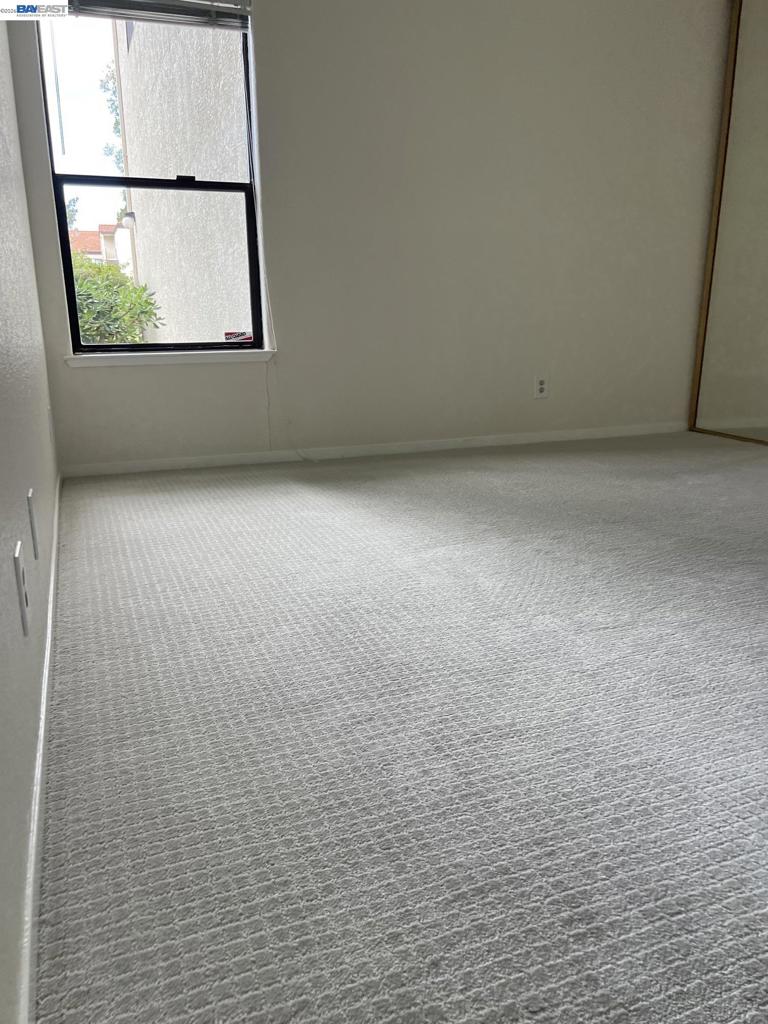 21239 Gary Dr 202e Property Photo 11