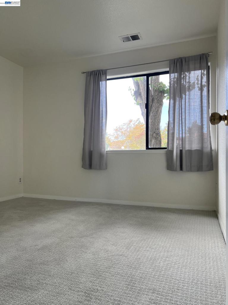 21239 Gary Dr 202e Property Photo 16