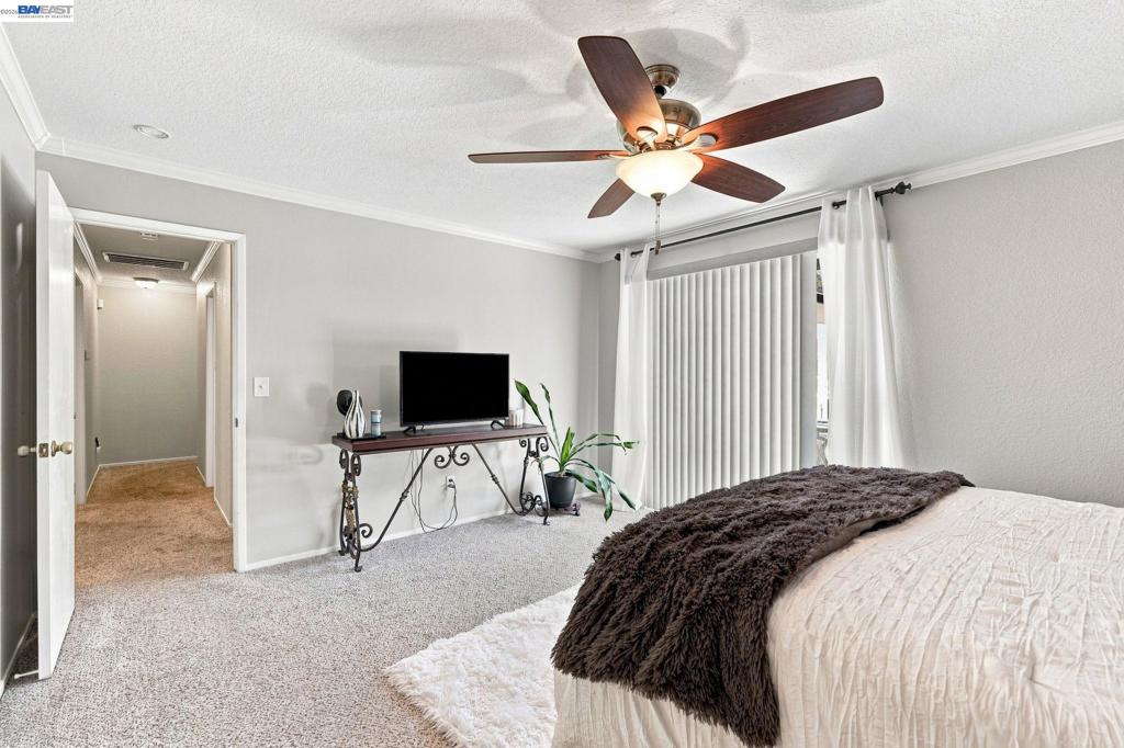 2870 Smoke Tree Cir Property Photo 29