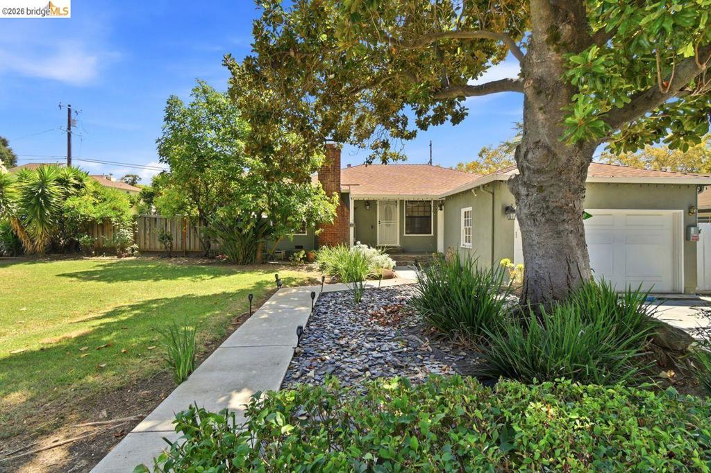 209 Fleming Ave Property Photo 4