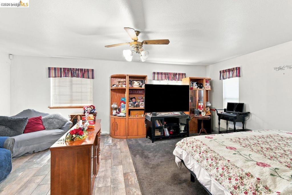 209 Fleming Ave Property Photo 16