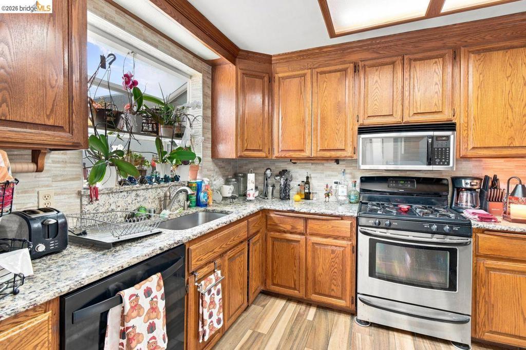 209 Fleming Ave Property Photo 26