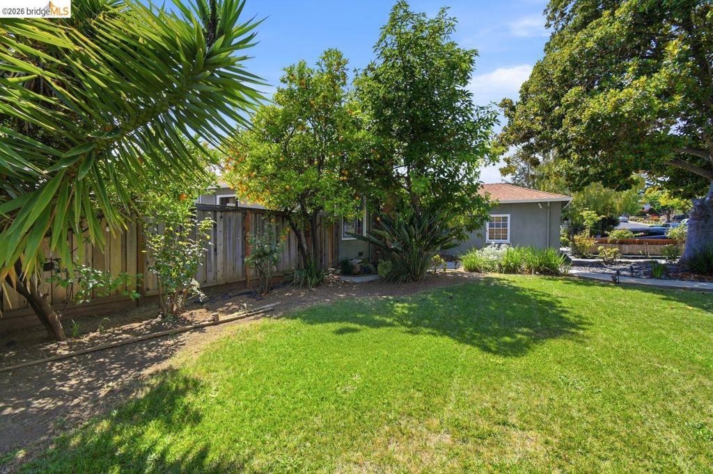 209 Fleming Ave Property Photo 33