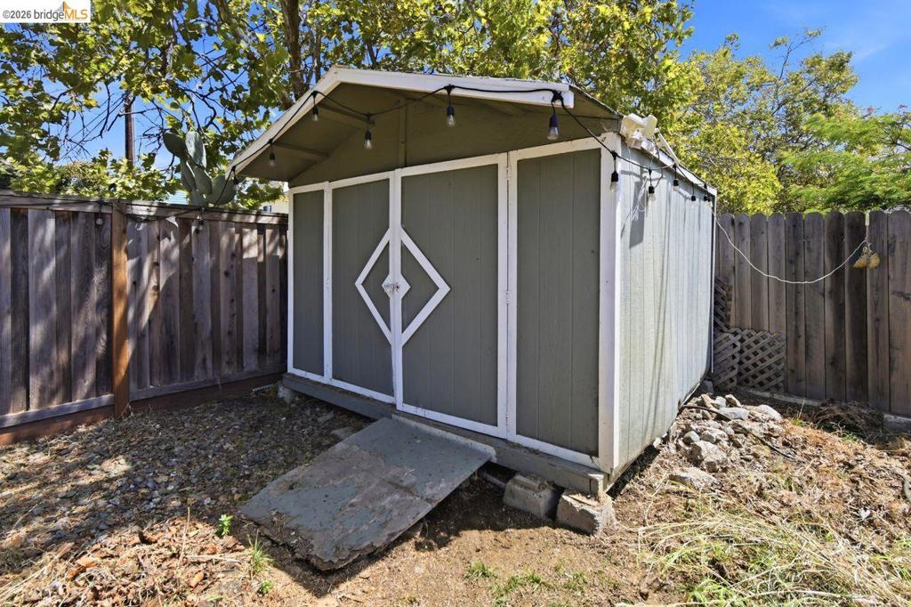 209 Fleming Ave Property Photo 34