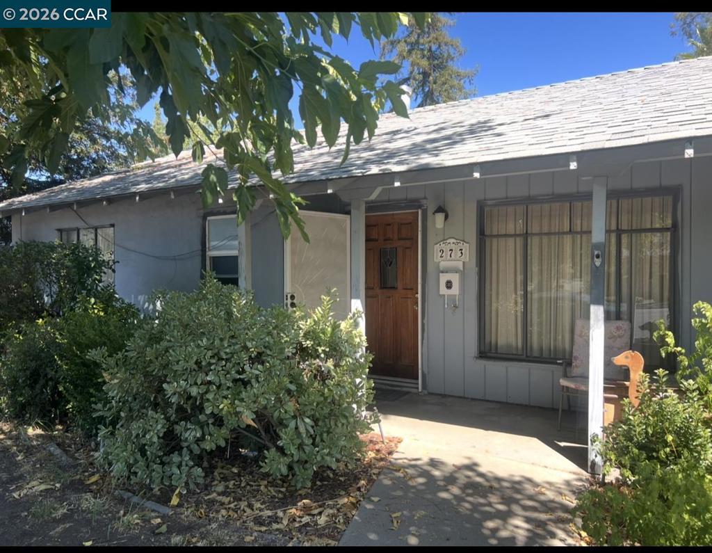 273 Gregory Lane Property Photo 1