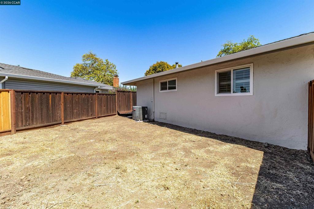1593 Mendocino Dr Property Photo 40