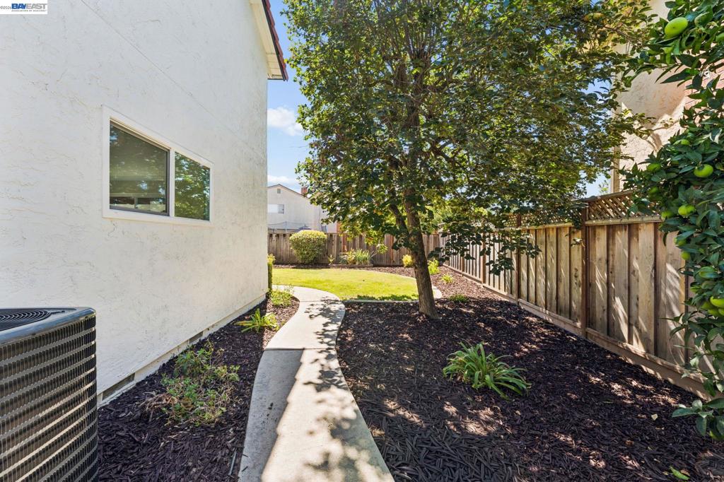 4553 Park Paxton Pl Property Photo 45