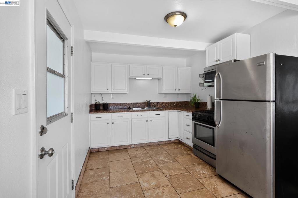4262 Arthur Rd Property Photo 6