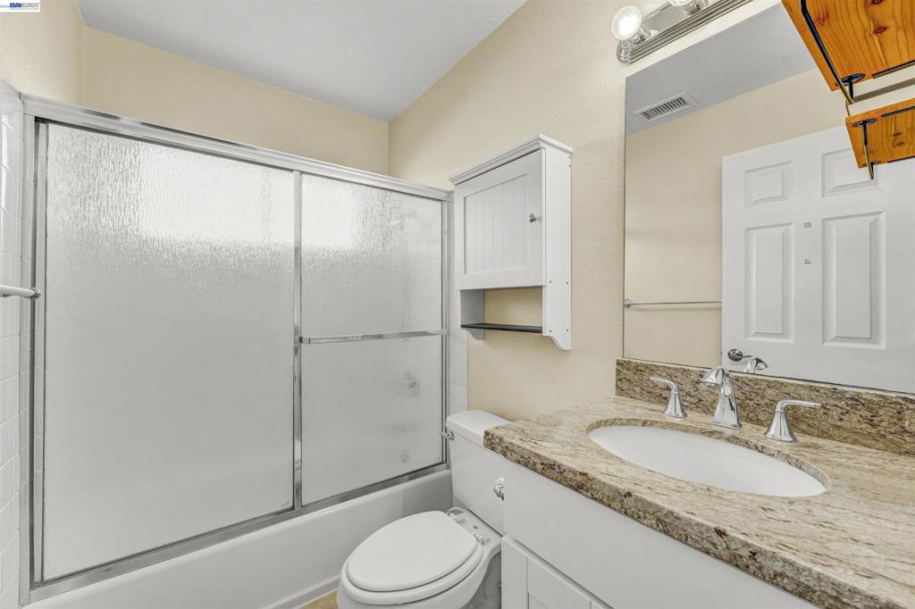 2547 Silvercrest Ct Property Photo 44
