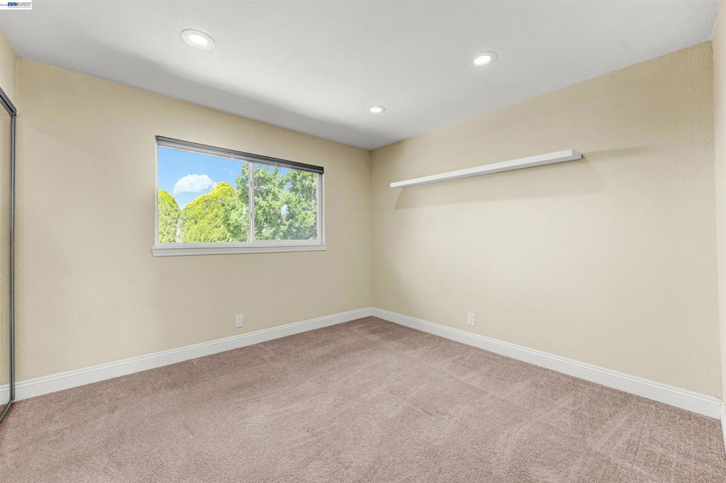 2547 Silvercrest Ct Property Photo 46