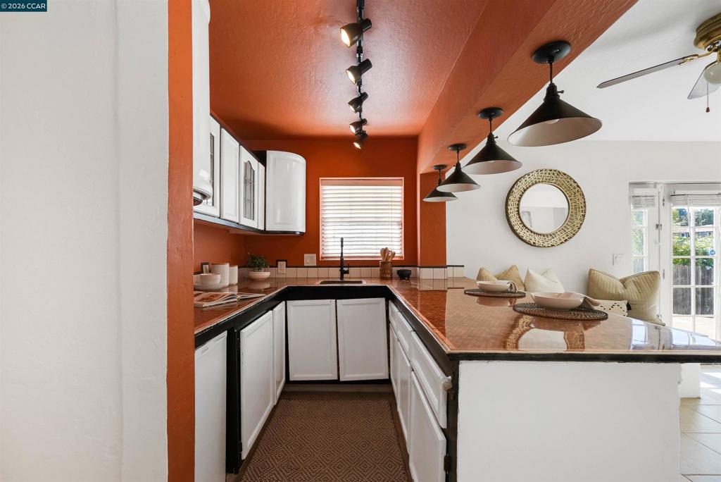 30 Bishop Property Photo 15