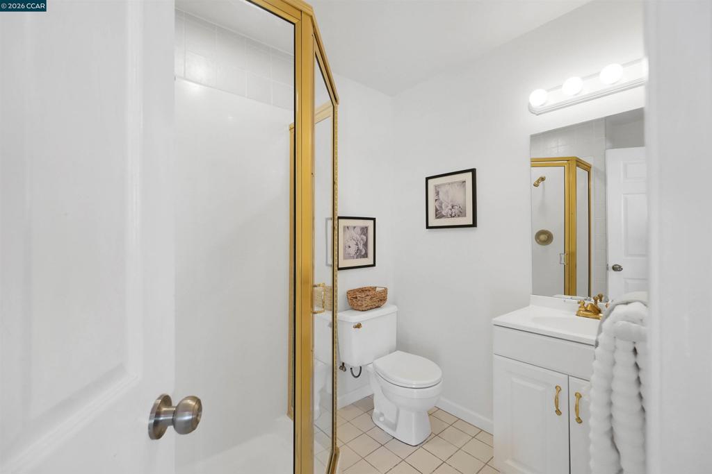 30 Bishop Property Photo 16