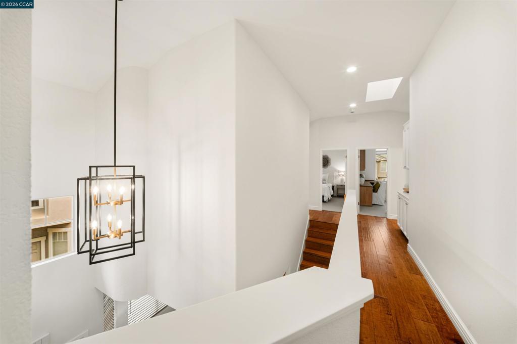423 Sutton Circle Property Photo 14
