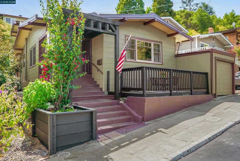 10 Green St Property Photo 1
