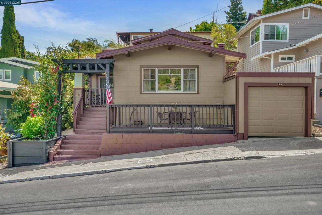 10 Green St Property Photo 2