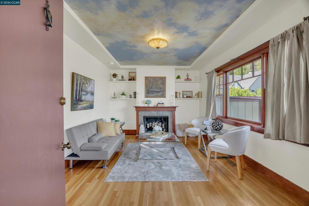 10 Green St Property Photo 4