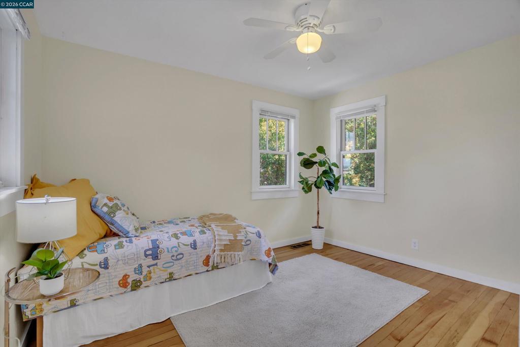 10 Green St Property Photo 20