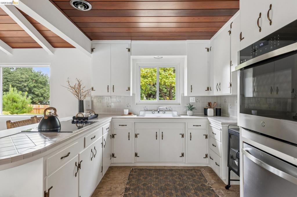 13474 Skyline Blvd Property Photo 24