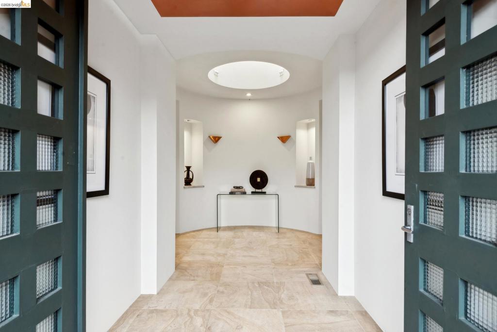 5 Woodside Way Property Photo 4