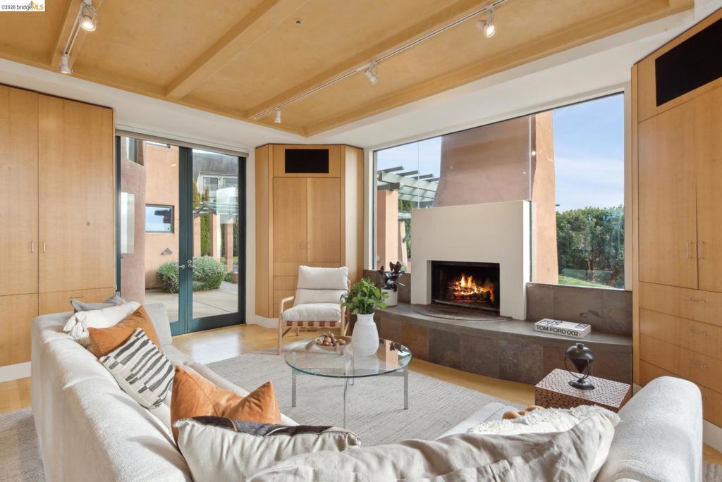 5 Woodside Way Property Photo 22